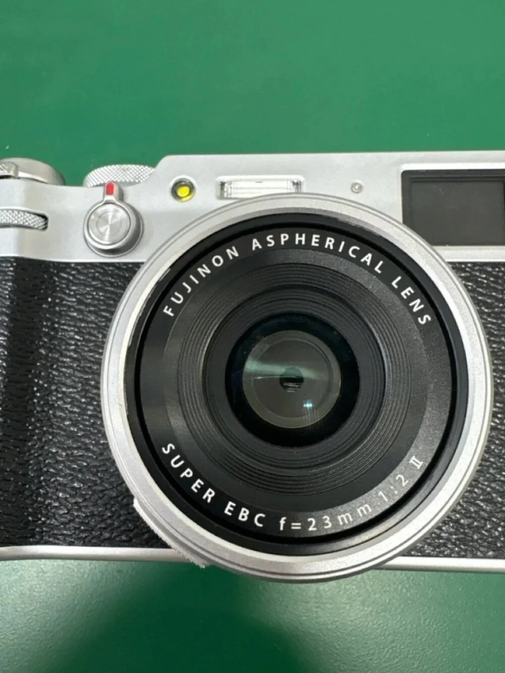 FUJIFILM X100VI DIGITAL CAMERA (SILVER) (E16003632)